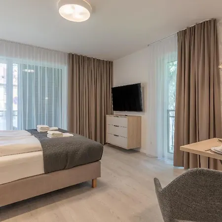 Matejki 2 - Ihr Zuhause In Der Ferne Apartment